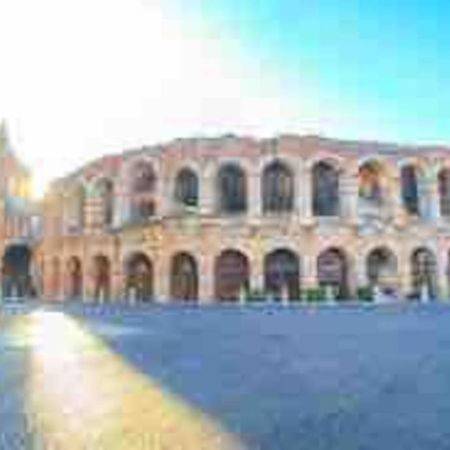 Graziosa Mansarda Centro Verona Exteriér fotografie