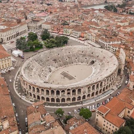 Graziosa Mansarda Centro Verona Exteriér fotografie